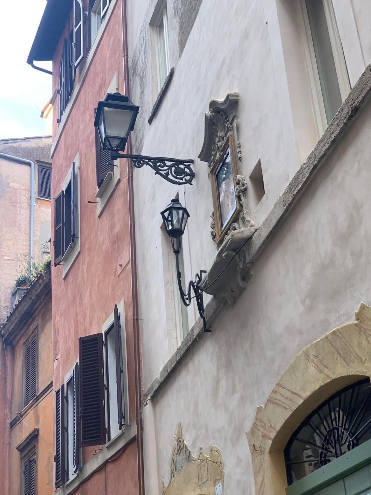 Old Monserrato In Campo De' Fiori Roma Exterior foto